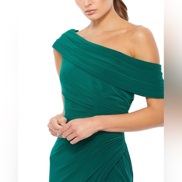 Mac Duggal 26517 NWT FOLDOVER OFF-THE-SHOULDER SLIT GOWN - Picture 3 of 11